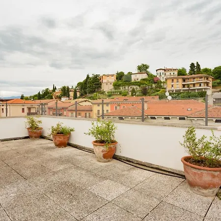Amazing Flat With Big Terrace And Private Car Park * Βερόνα